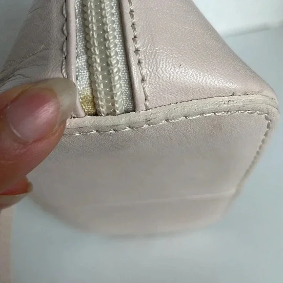 Vera Pelle light pink cross body purse - Picture 10 of 11